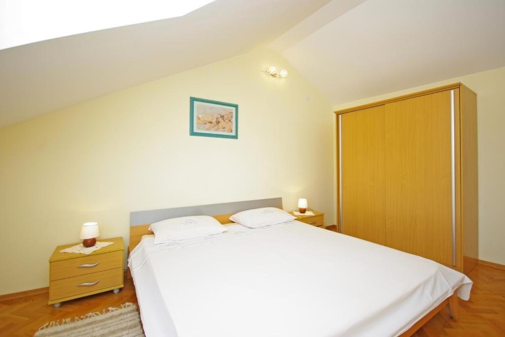 Apartments Villa Rose Sumartin Exterior foto